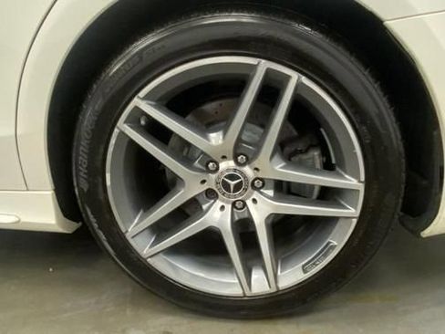 Used 2019 Mercedes-Benz S 560 4MATIC Sedan w/ AMG Line Exterior image 19