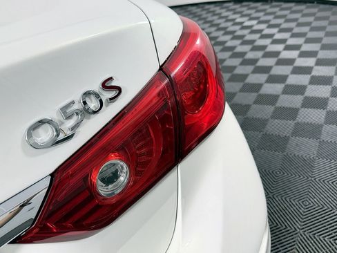 Used 2014 INFINITI Q50 Sport w/ Navigation Package image 10