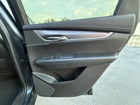 Used 2019 Cadillac XT5 Premium Luxury w/ LPO, Black Ice Package image 29