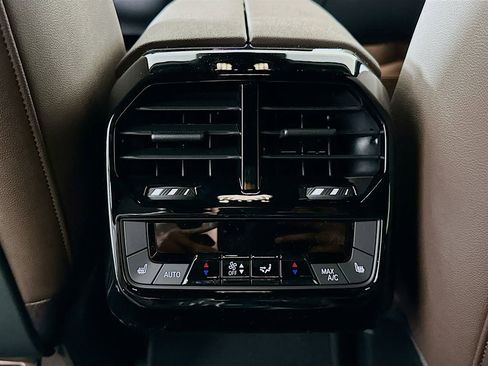 Used 2026 BMW iX xDrive45 w/ Premium Package image 18