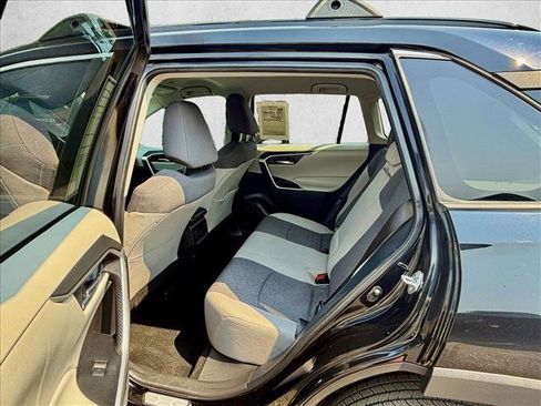 Certified 2025 Toyota 4Runner TRD Off-Road Premium w/ Tow Technology Package AWD/4WD image 11