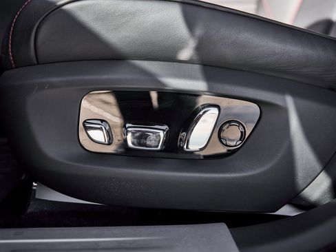 Used 2023 Rolls-Royce Ghost image 40