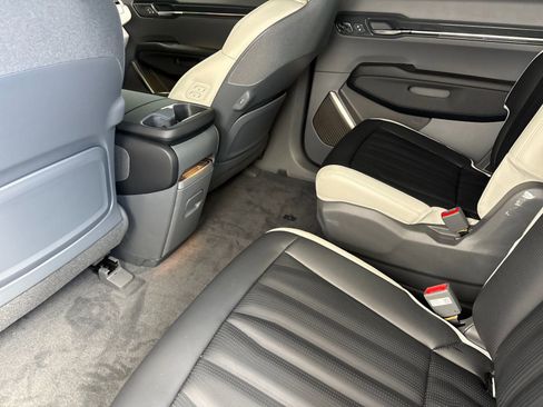 New 2026 Kia EV9 GT-Line AWD/4WD image 12