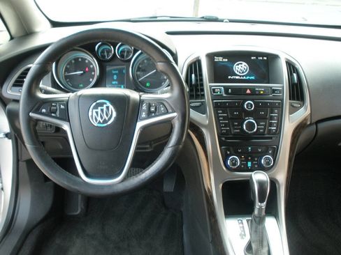 Used 2012 Buick Verano Leather FWD image 27