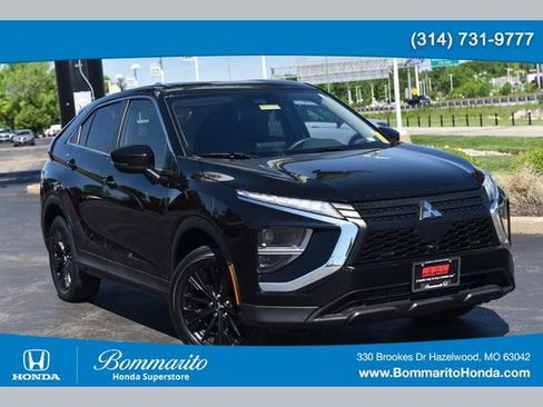 Used 2022 Mitsubishi Eclipse Cross LE AWD/4WD image 1
