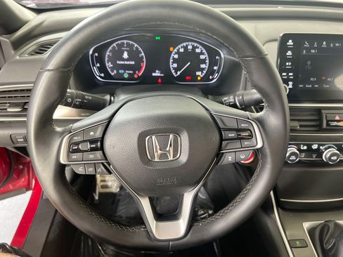 Used 2019 Honda Accord Sport image 11