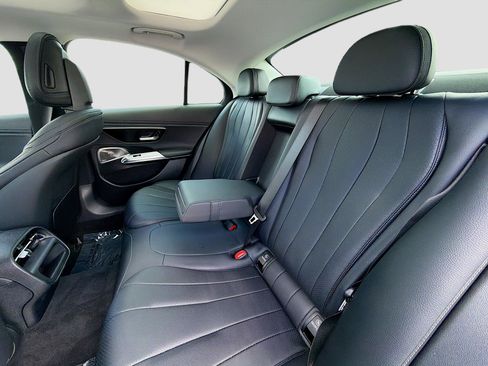 Used 2024 Mercedes-Benz E 350 4MATIC Sedan image 20