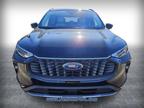 New 2026 Ford Escape SE image 2
