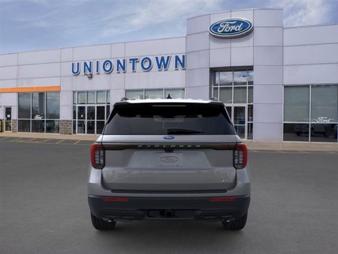New 2026 Ford Explorer Active AWD/4WD image 5