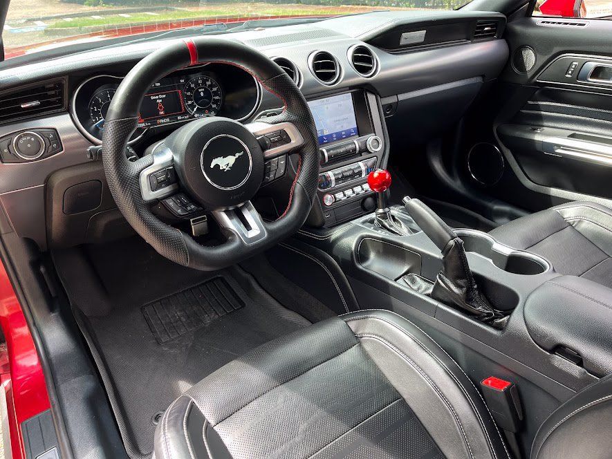 Used 2021 Ford Mustang GT Premium w/ Equipment Group 401A RWD image 10