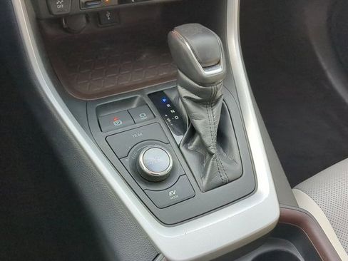 Certified 2020 Toyota RAV4 Limited image 15