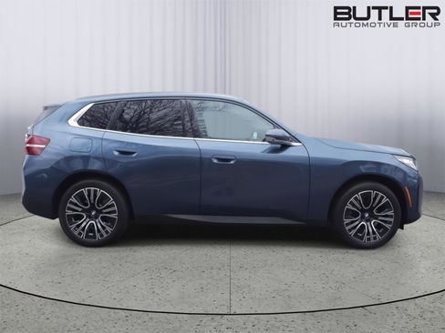 Used 2025 BMW X3 xDrive30i w/ Premium Package image 8