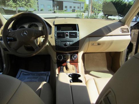 Used 2008 Mercedes-Benz C 300 Luxury image 17