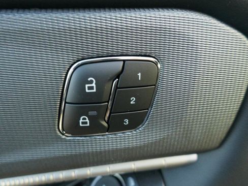 New 2026 Ford Explorer ST-Line w/ ST-Line Street Pack image 17