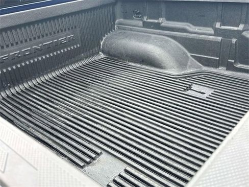 Certified 2023 Nissan Frontier SV image 8