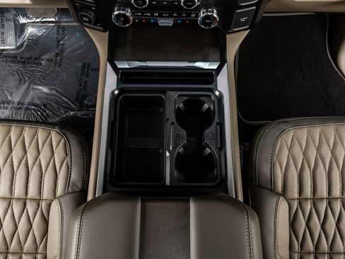 Used 2026 Ford F450 Platinum w/ Platinum Plus Package image 28