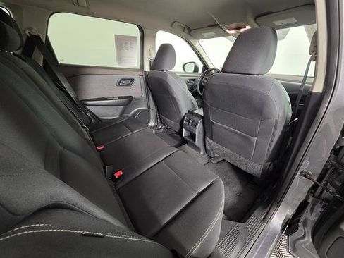 Used 2023 Nissan Rogue S AWD/4WD image 18