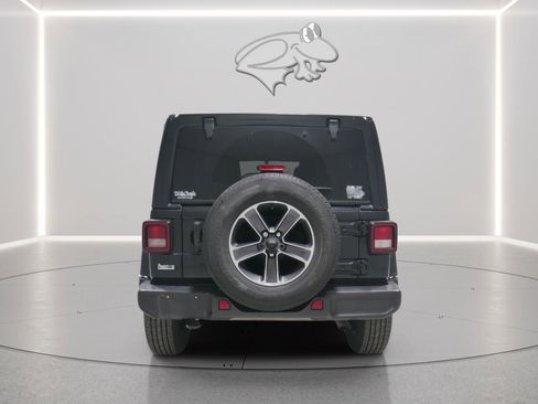 Used 2023 Jeep Wrangler Sahara w/ Cold Weather Group image 12