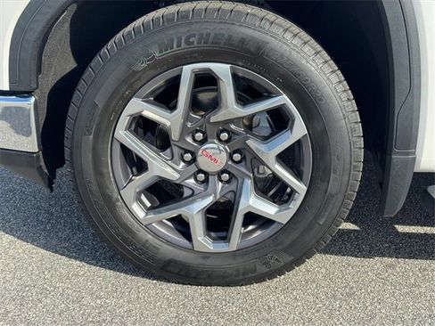Used 2022 GMC Sierra 1500 SLT w/ SLT Premium Plus Package image 9