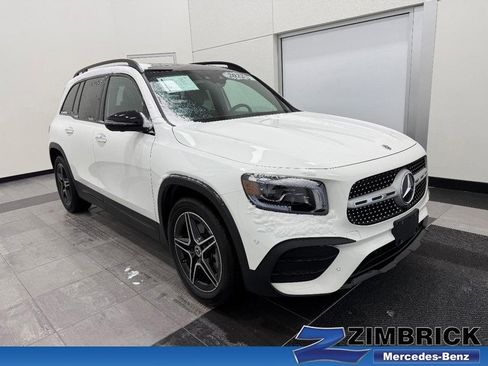 Certified 2022 Mercedes-Benz GLB 250 4MATIC image 1