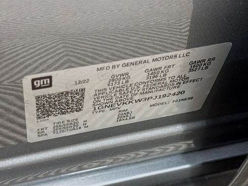 Used 2023 Chevrolet Traverse Premier image 36