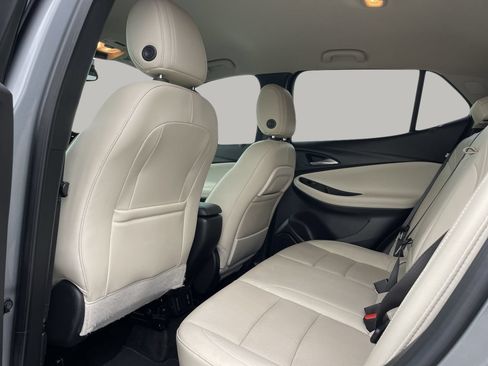 Used 2024 Buick Encore GX Avenir w/ Avenir Convenience Package AWD/4WD image 18