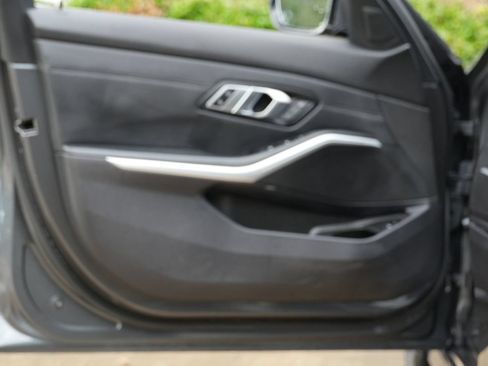 Used 2019 BMW 330i Sedan w/ Premium Package RWD image 36