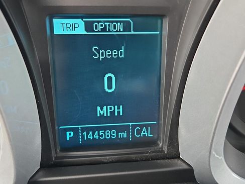 Used 2017 Chevrolet Equinox LT FWD image 18