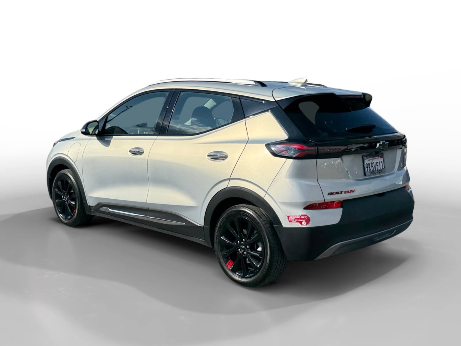 Used 2023 Chevrolet Bolt EUV Premier w/ Sun & Sound Package FWD image 3