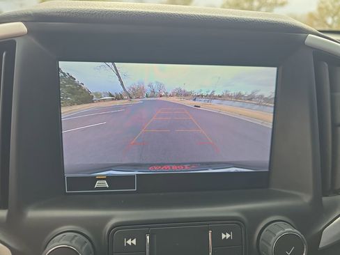 Used 2023 GMC Terrain SLT w/ Infotainment Package II AWD/4WD image 21