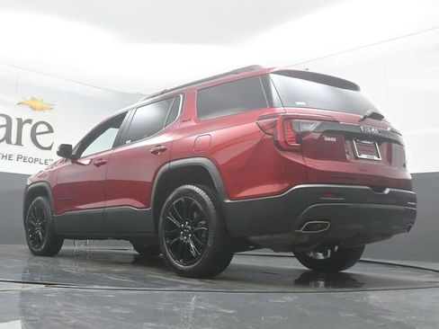 Used 2023 GMC Acadia SLT w/ Elevation Edition image 5