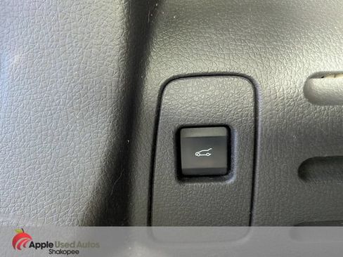 Used 2011 Lincoln MKX AWD w/ 101A Rapid Spec Order Code image 26