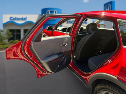 Used 2025 Kia K4 FWD image 26