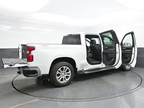 Used 2023 Chevrolet Silverado 1500 LTZ AWD/4WD image 43