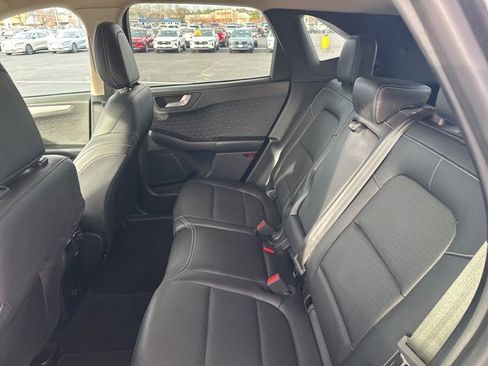 Used 2020 Ford Escape SE Sport image 13