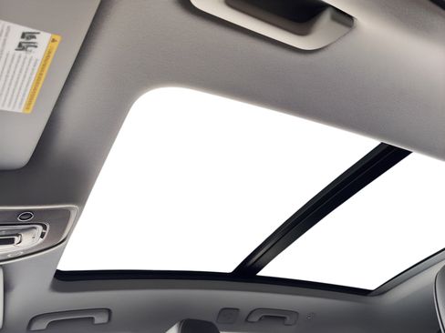 Used 2023 Audi Q5 e Premium w/ Convenience Package image 18