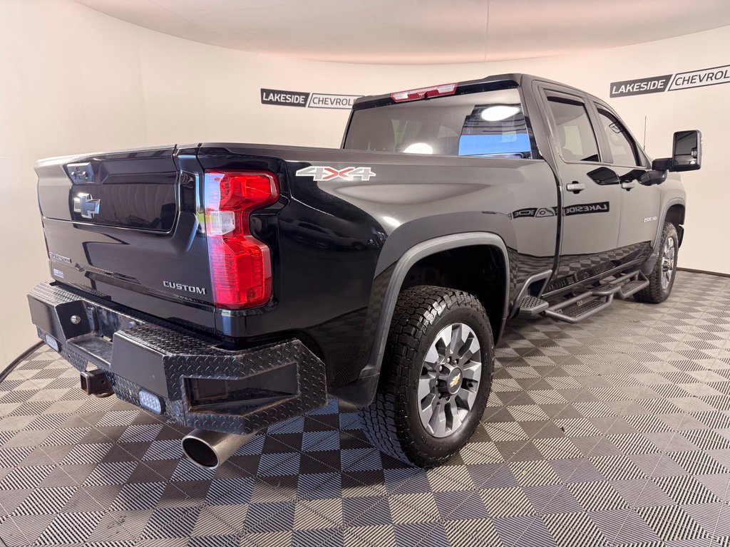 Used 2022 Chevrolet Silverado 2500 Custom w/ Custom Value Package AWD/4WD image 6