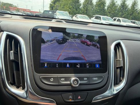 Used 2024 Chevrolet Equinox LT AWD/4WD image 19