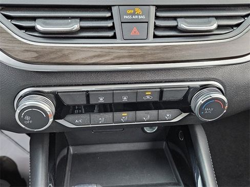 Used 2023 Nissan Altima 2.5 SV image 20