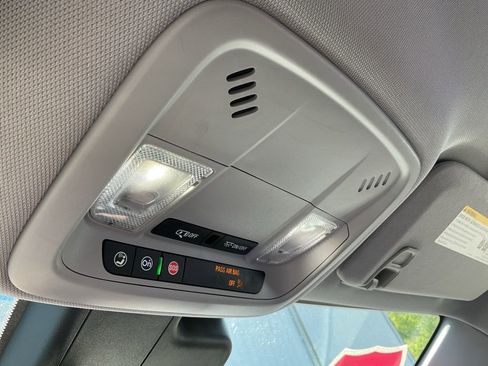 Used 2023 Chevrolet Malibu LT image 14
