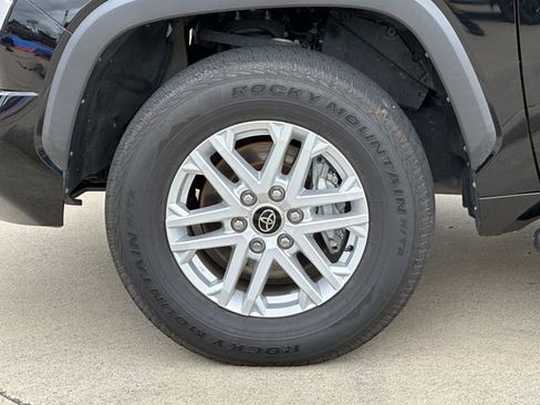Used 2022 Toyota Tundra SR5 RWD image 9