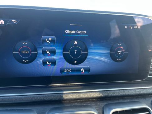 Used 2024 Mercedes-Benz GLE 350 4MATIC image 11