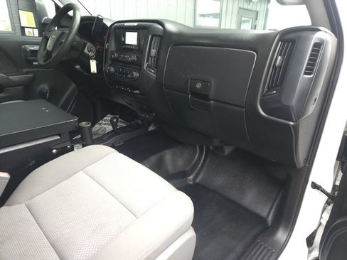 Used 2015 Chevrolet Silverado 2500 W/T AWD/4WD image 16