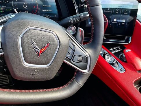 Used 2024 Chevrolet Corvette Stingray Preferred Conv w/ Z51 Performance Package RWD image 21
