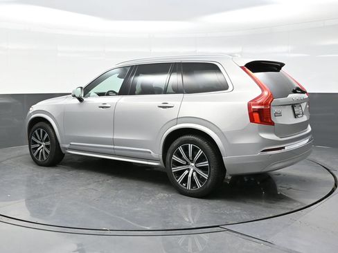 Used 2025 Volvo XC90 B5 Core AWD/4WD image 4