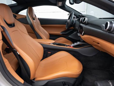 Certified 2019 Ferrari Portofino RWD image 62