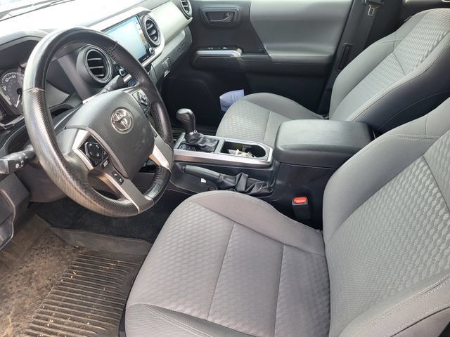Used 2023 Toyota Tacoma SR5 AWD/4WD image 12