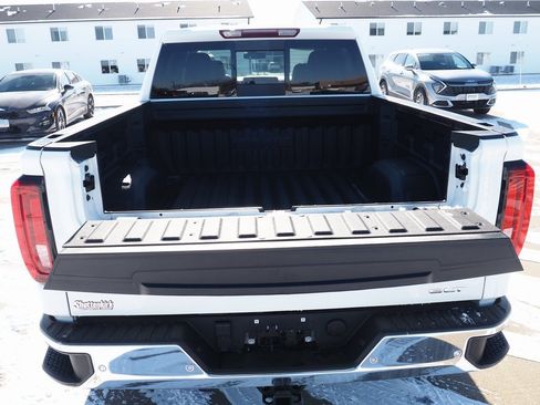Used 2024 GMC Sierra 1500 SLT w/ SLT Premium Plus Package image 16