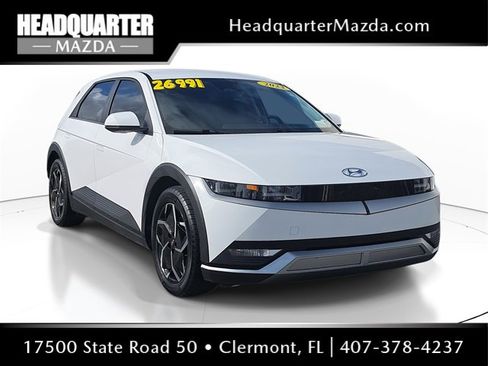 Used 2023 Hyundai Ioniq 5 SE image 1