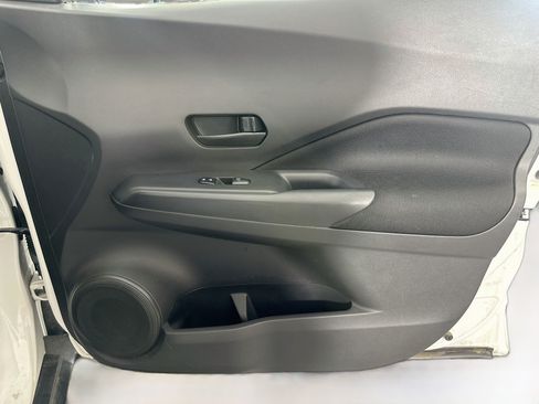 Used 2021 Nissan Kicks S FWD image 30